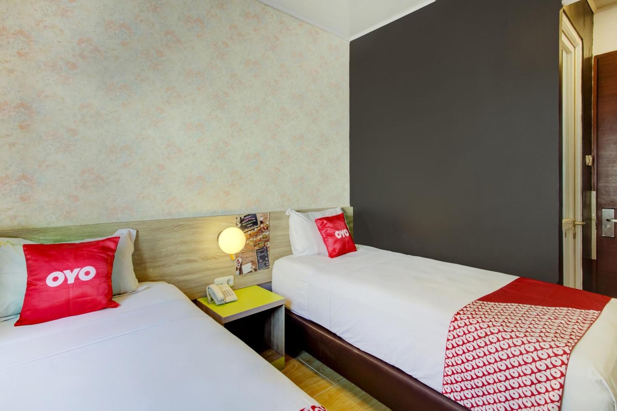 Hotel O Gambir Near Juanda Station Formerly Bunga Dahlia Giacarta Esterno foto