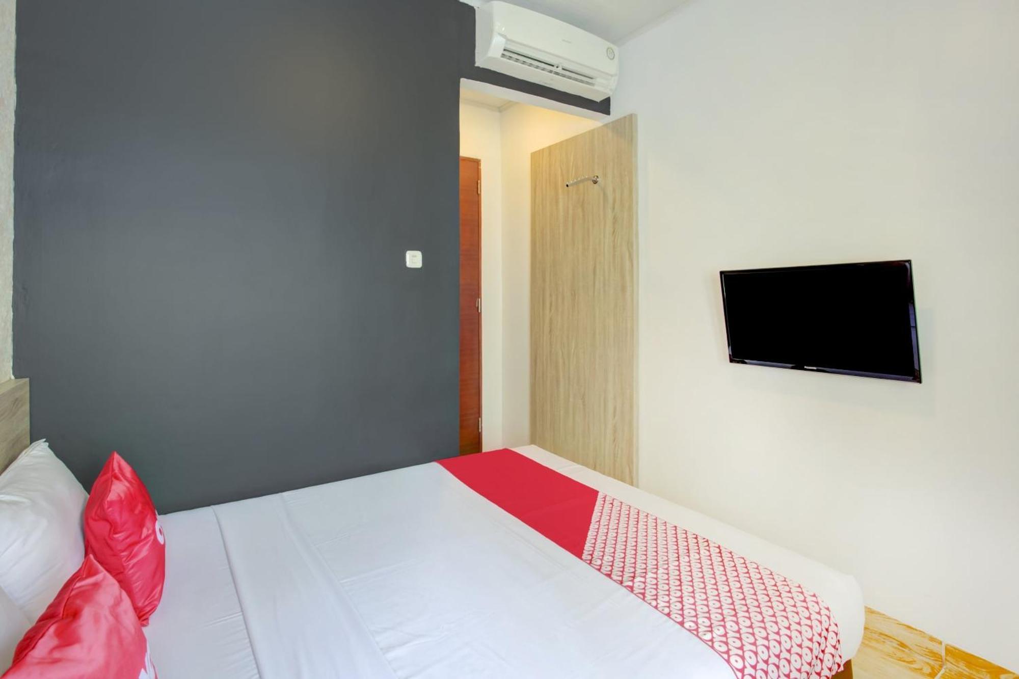 Hotel O Gambir Near Juanda Station Formerly Bunga Dahlia Giacarta Esterno foto
